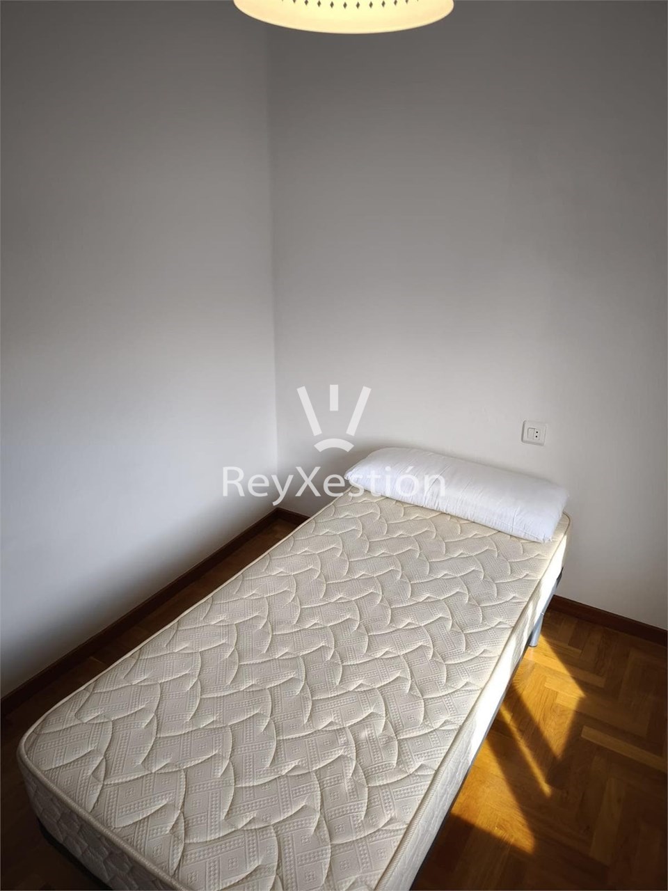 Foto 13 VIVENDA EN VENDA – RÚA BLANCO AMOR, ZONA NORTE - SAN CAETANO, SANTIAGO DE COMPOSTELA