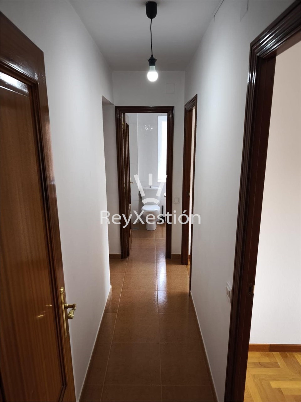 Foto 8 VIVENDA EN VENDA – RÚA BLANCO AMOR, ZONA NORTE - SAN CAETANO, SANTIAGO DE COMPOSTELA